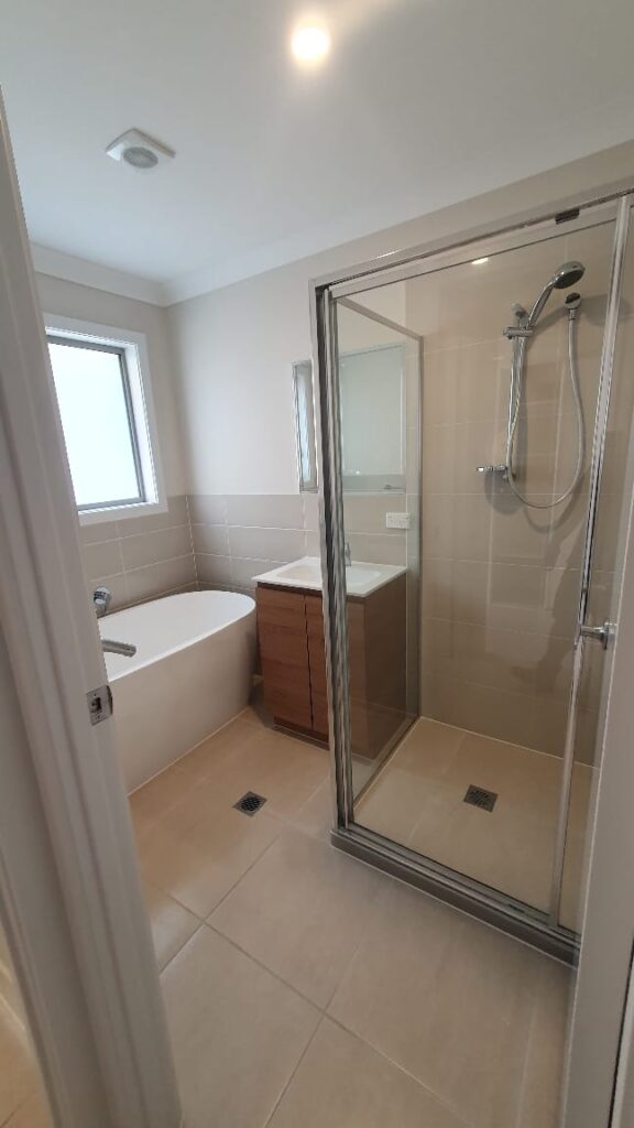 WhatsApp Image 2025-11-28 at 23.11.05 (1)